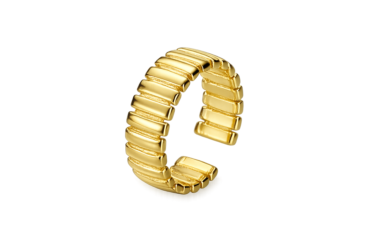 JURÉA Échelon Ear Cuff crafted from premium 925 sterling silver with luxurious 18K gold plating and a structured layered design.

