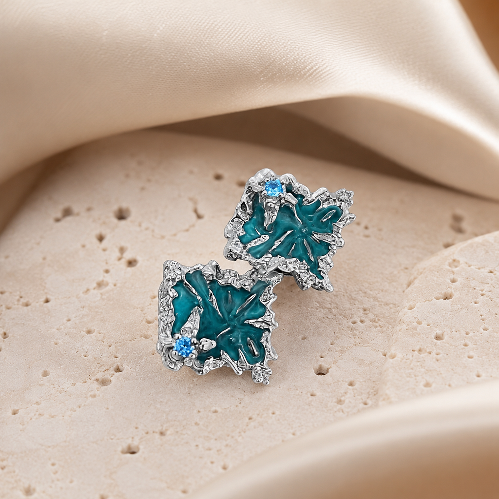 JURÉA Azélie Stud Earrings