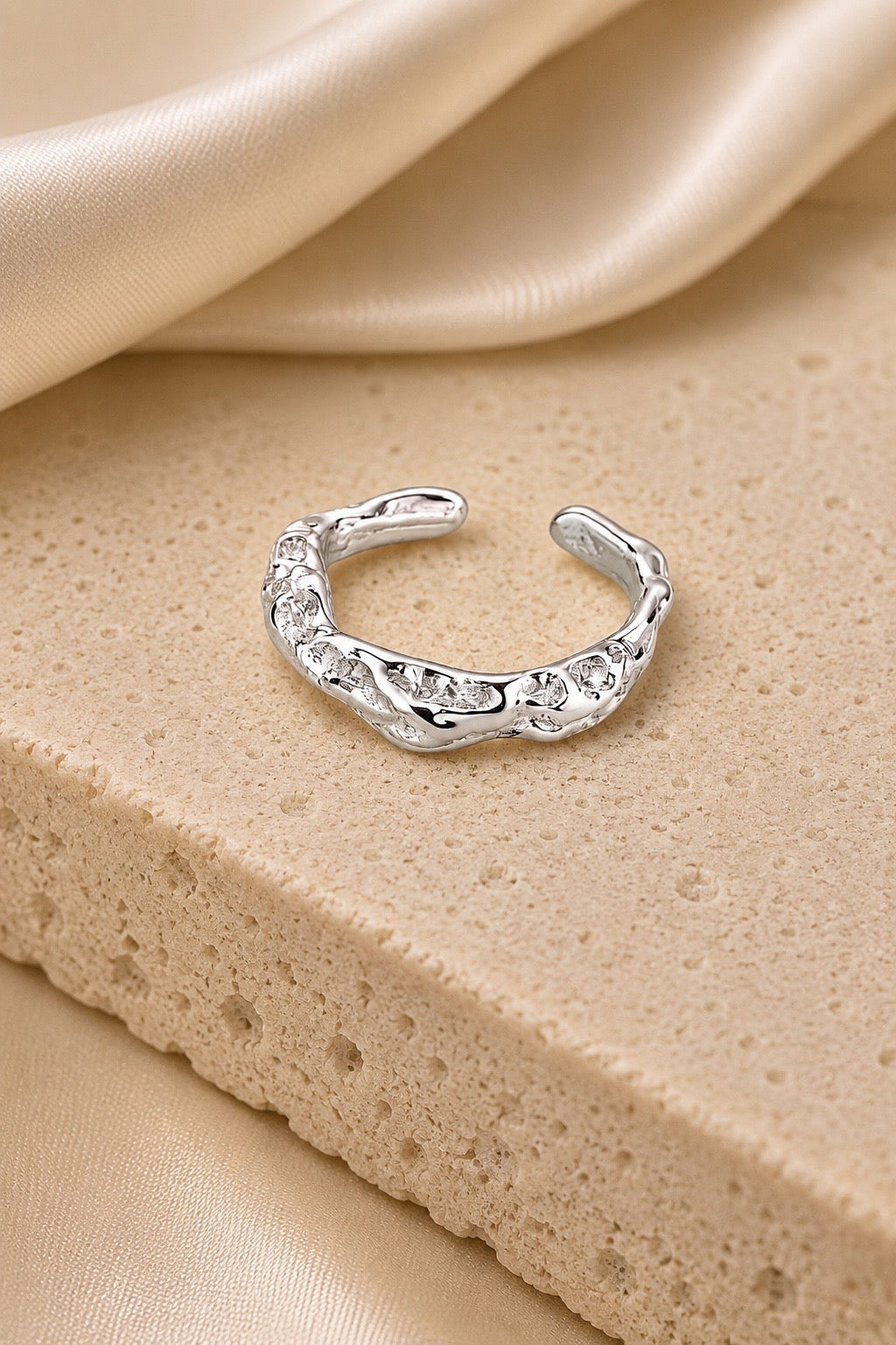 JURÉA Terra Cuff