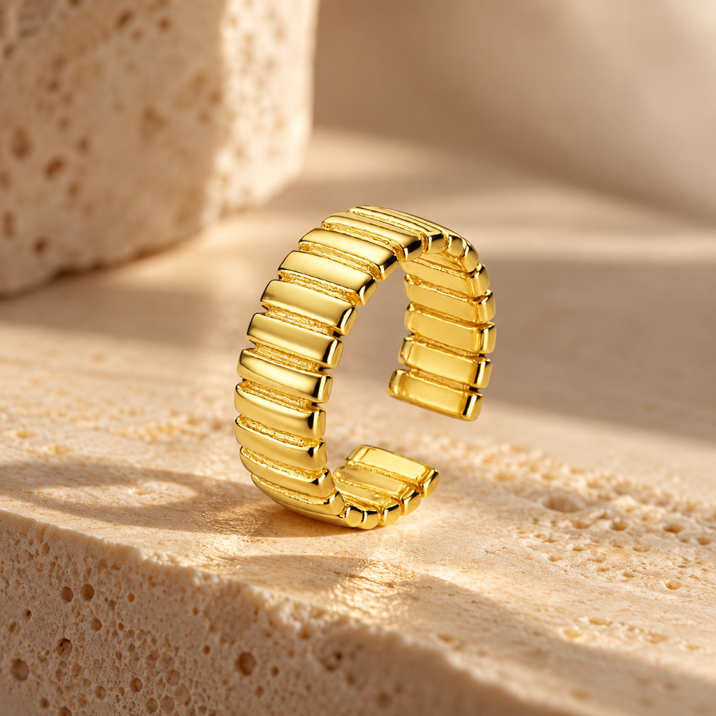JURÉA Échelon Ear Cuff